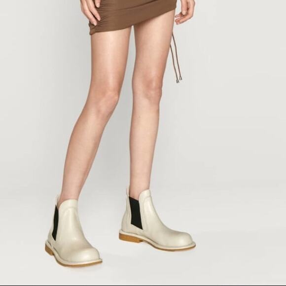 ZARA CREPE SOLE LOW HEEL LEATHER ANKLE BOOTS WHITE - Picture 1 of 6